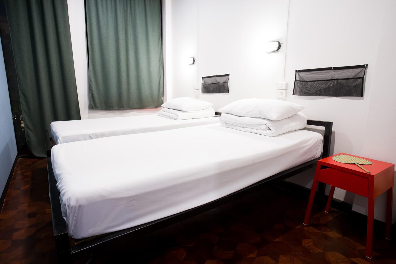 Puck Hostel Bangkok Ngoại thất bức ảnh