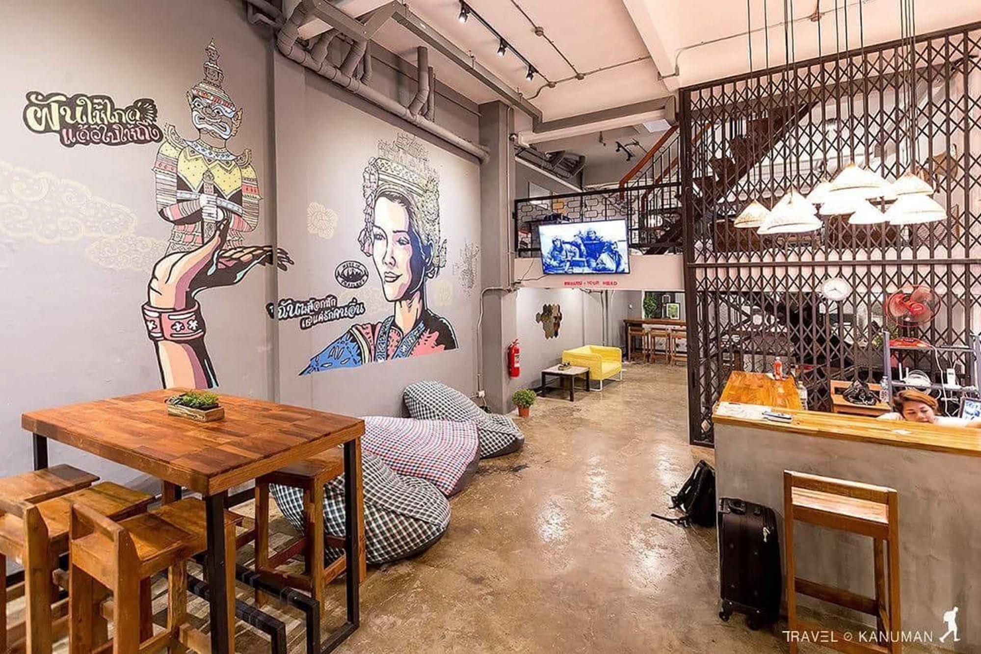 Puck Hostel Bangkok Ngoại thất bức ảnh