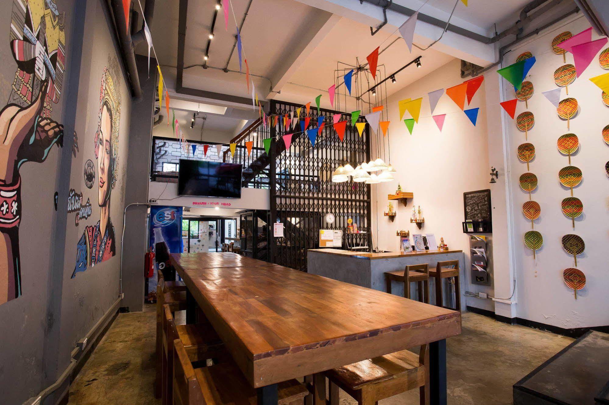 Puck Hostel Bangkok Ngoại thất bức ảnh